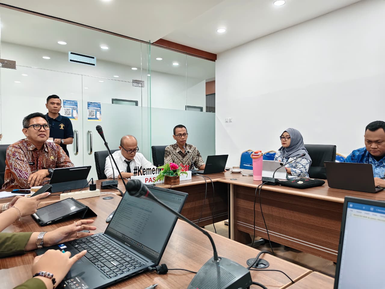 HARMONISASI RKPD DAN RAD PGBPSDL KOTA SINGKAWANG DI KANTOR WILAYAH KEMENTERIAN HUKUM KALIMANTAN BARAT