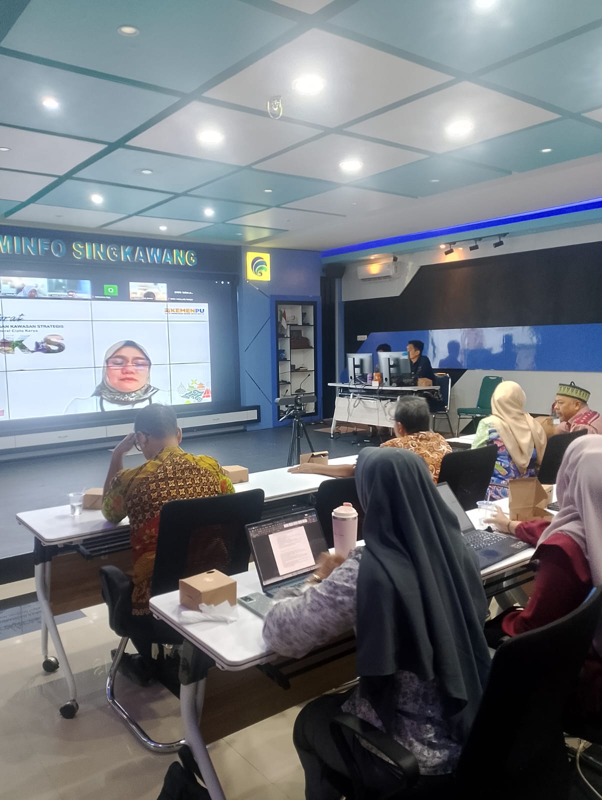 Zoom Meeting Pembahasan Perjanjian Kerja Sama (PKS) Kawasan Kuala Simpang Kota Singkawang